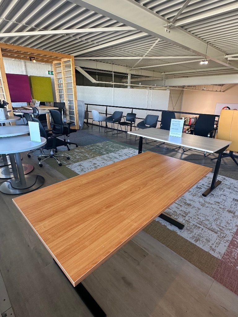 Zit-Zit bureau Re-Use, Huis en Inrichting, Ophalen, Zo goed als nieuw