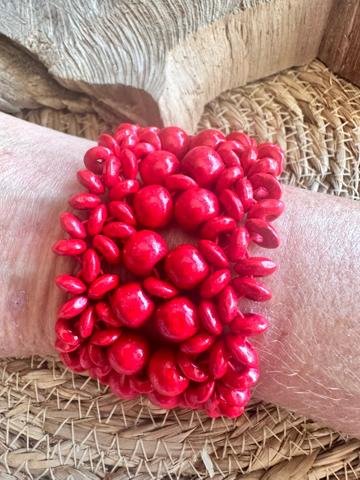 Boho armband / rood / chucky armband / hout / nieuw