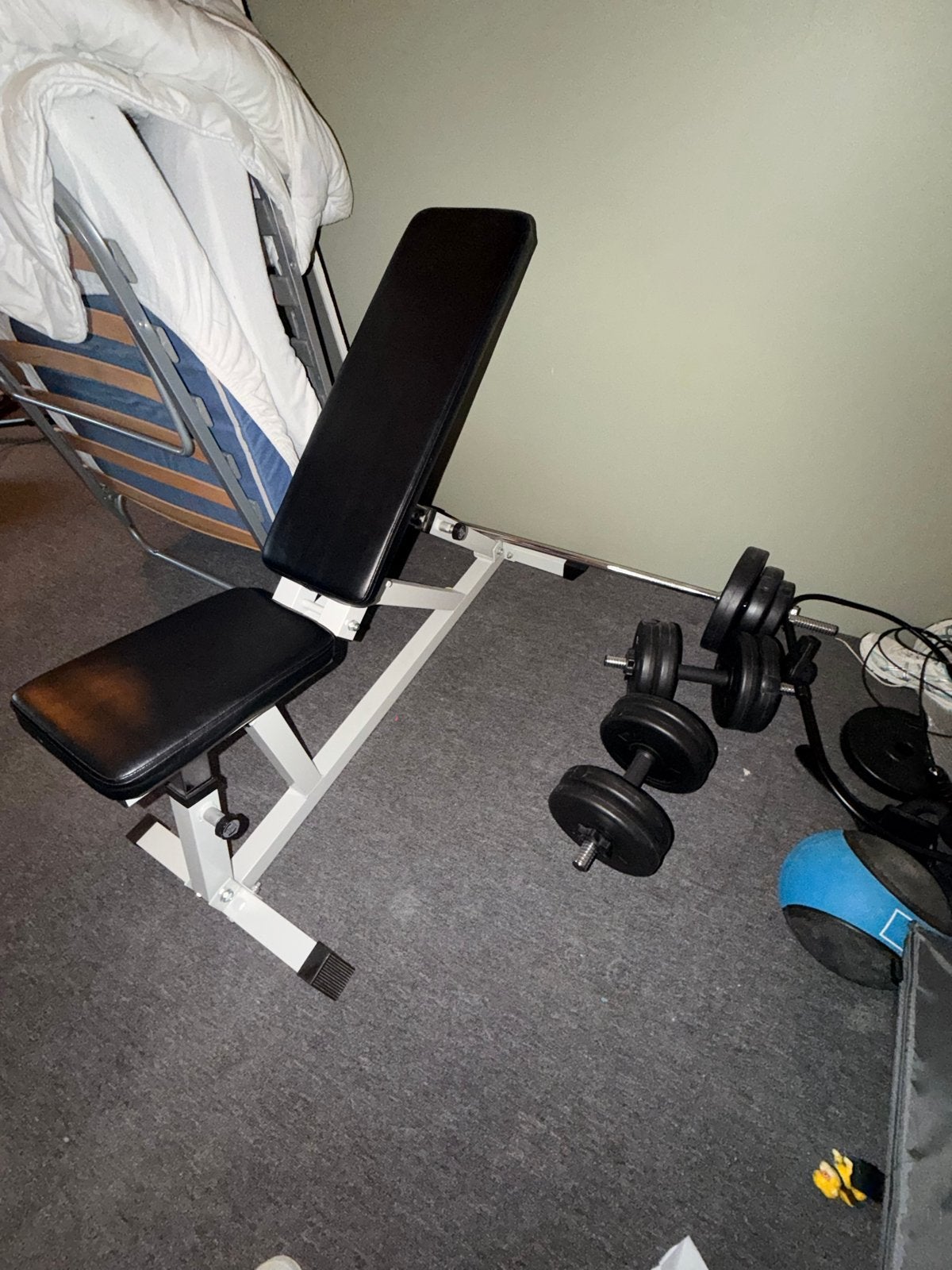 Fitnessbank met Halterset en Gewichten, Ophalen of Verzenden, Zo goed als nieuw, Armen, Fitnessbank