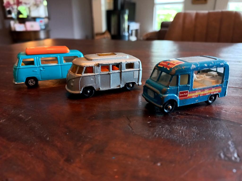 Matchbox volkswagen T1 T2 camper en ijscowagen jaren 60., Ophalen of Verzenden, Gebruikt, Auto, Matchbox