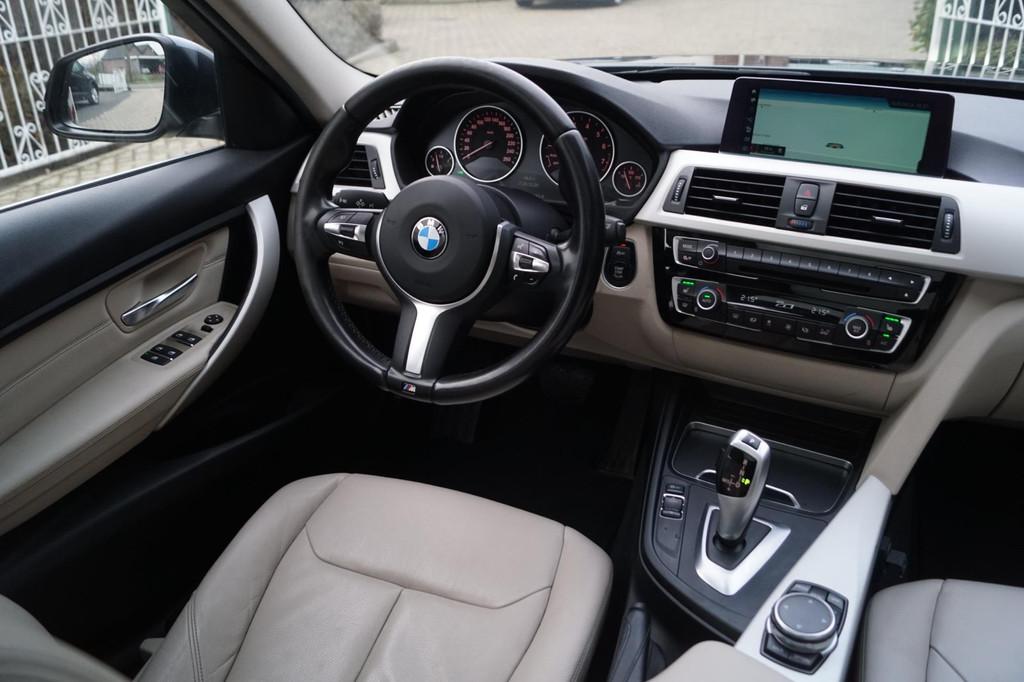 BMW 3-serie Touring 320i Centennial High Executive Autom Pan, Automaat, 1998 cc, Achterwielaandrijving, 4 cilinders