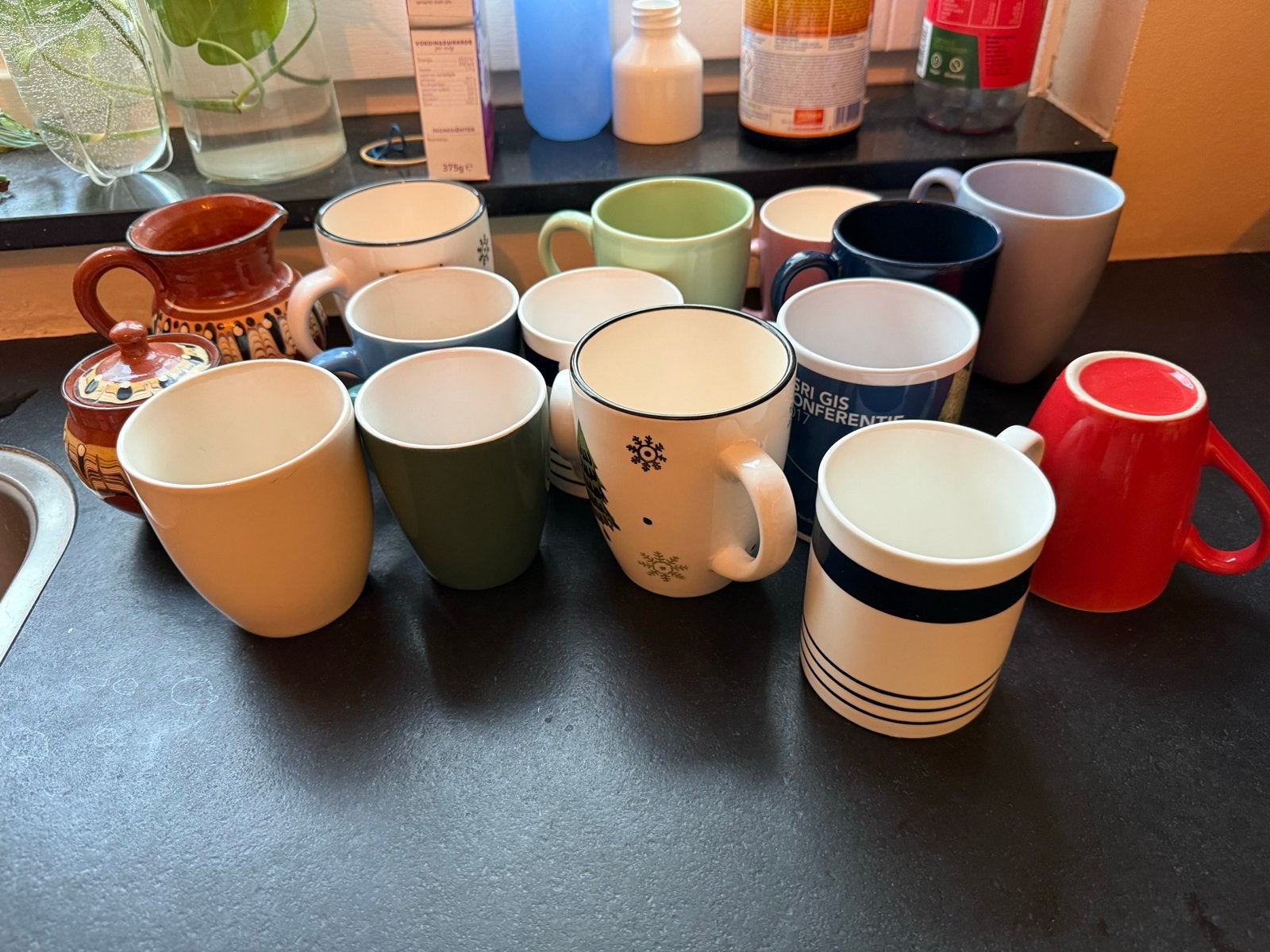 Collectie mokken en bekers - Gratis af te halen, Ophalen, Steen/keramiek, Meerkleurig, Overige typen