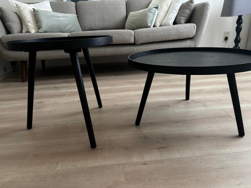 Twee salontafels van Woood, Huis en Inrichting, Tafels | Salontafels, Ophalen, 50 tot 100 cm, Rond, Zo goed als nieuw