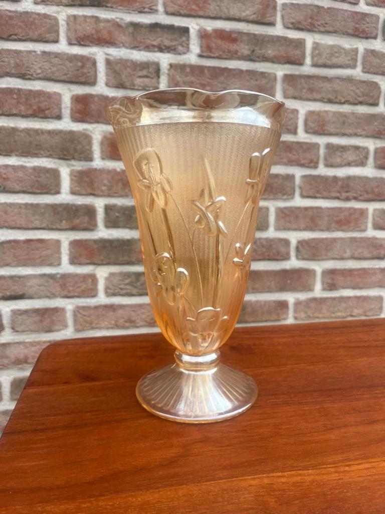 Vintage Jeannette Glass "Iris & Herringbone" vaas, Antiek en Kunst, Ophalen of Verzenden