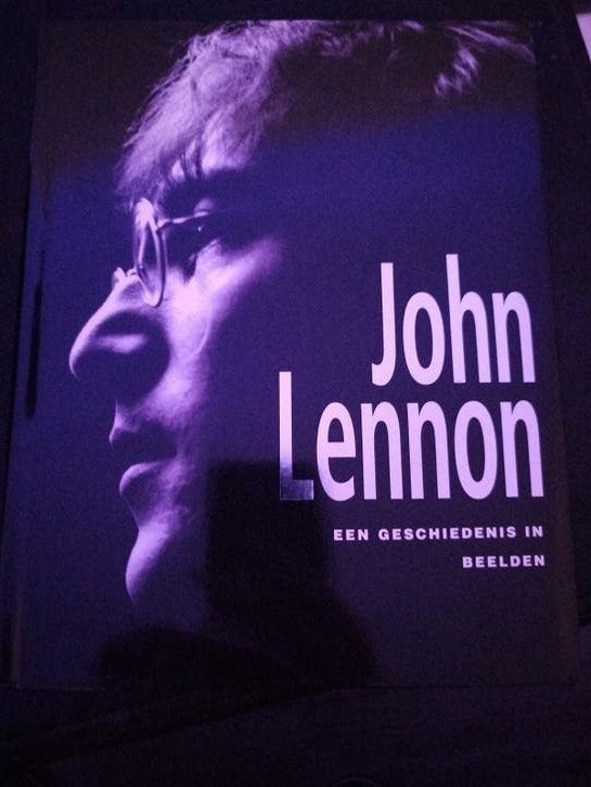 JOHN LENNON GESCHIEDENIS IN BEELDEN HARDCOVER, Artiest, Ophalen of Verzenden, Zo goed als nieuw, Marie Clayton garreth Thomas