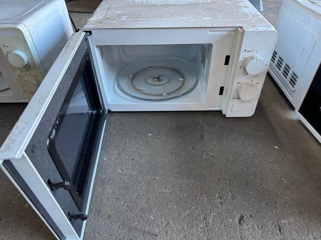 5x Etna Magnetron SMV220WIT, Ophalen, Gebruikt, Magnetron, Draaiplateau