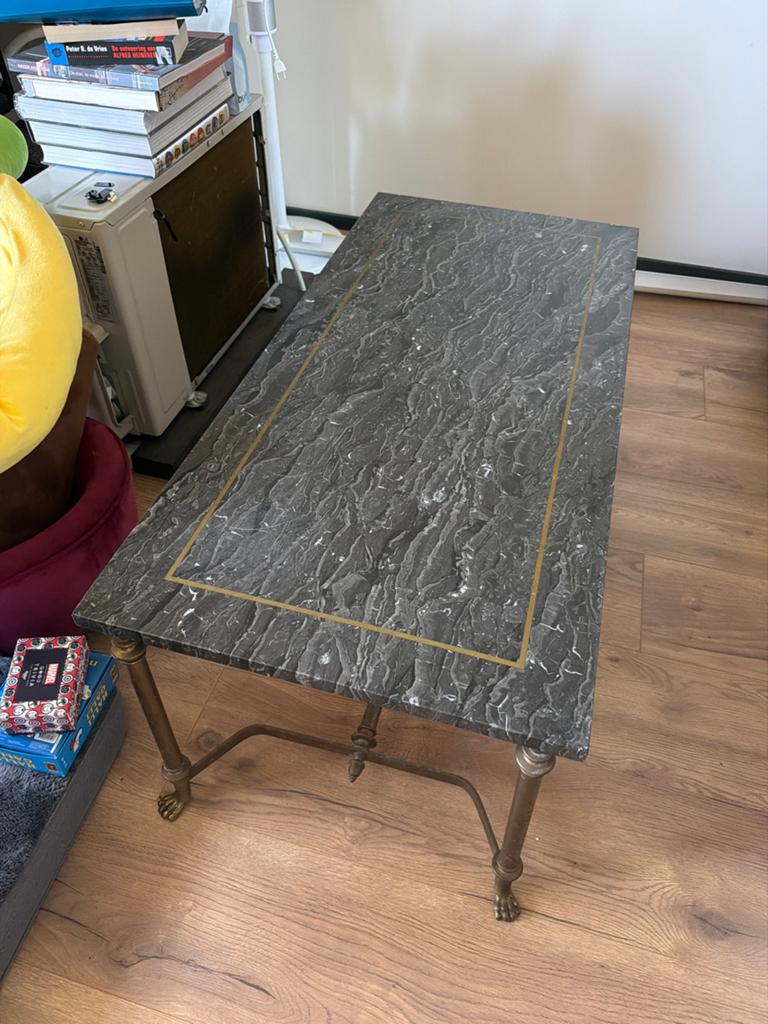 Elegante salontafel met marmeren blad en messing onderstel, Ophalen, Gebruikt, 100 tot 150 cm, 50 tot 100 cm