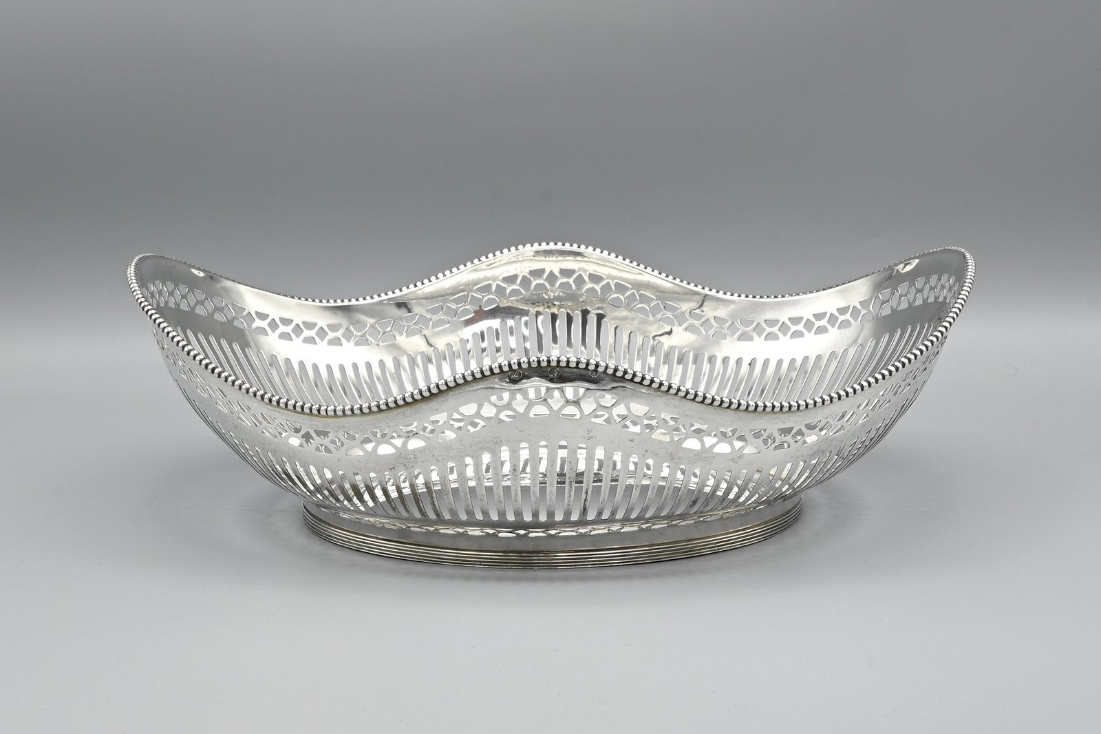 Zilveren broodmand, 1963, Ophalen of Verzenden, Zilver