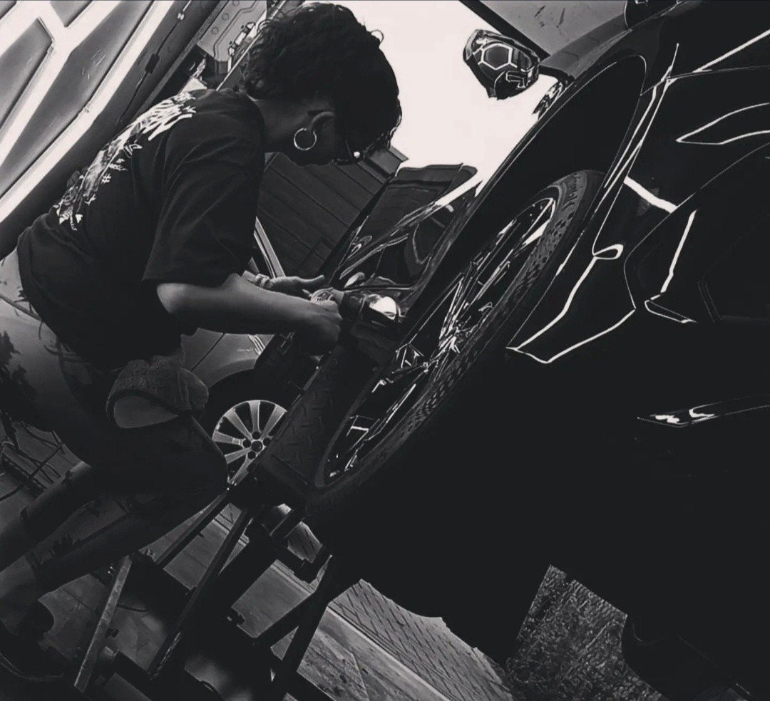 ZOMERACTIE BIJ MR & MRS CAR DETAILING, Contacten en Berichten