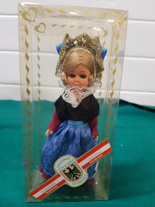 -	Pop schneider germany vintage, Verzamelen, Poppen, Ophalen of Verzenden, 'T Olde Gre-j, Info@toldegrej.nl, Endepoelstraat 20f Didam