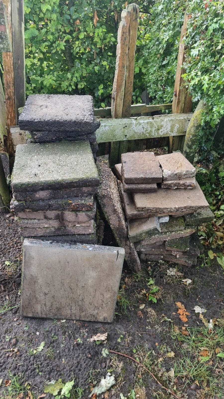 gratis af te halen; restant tegels, Tuin en Terras, Ophalen, Gebruikt, Beton, Terrastegels