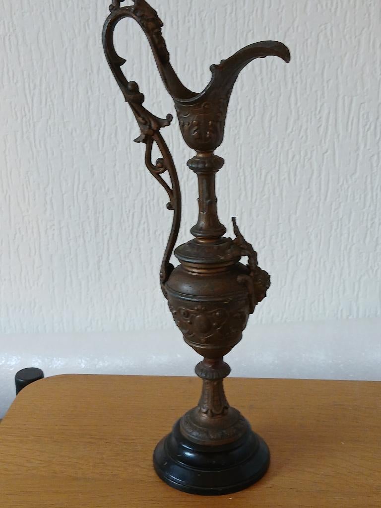 Antieke Bronzen Vaas.  43cm Hoog, Antiek en Kunst, Antiek | Koper en Brons, Ophalen of Verzenden, Brons