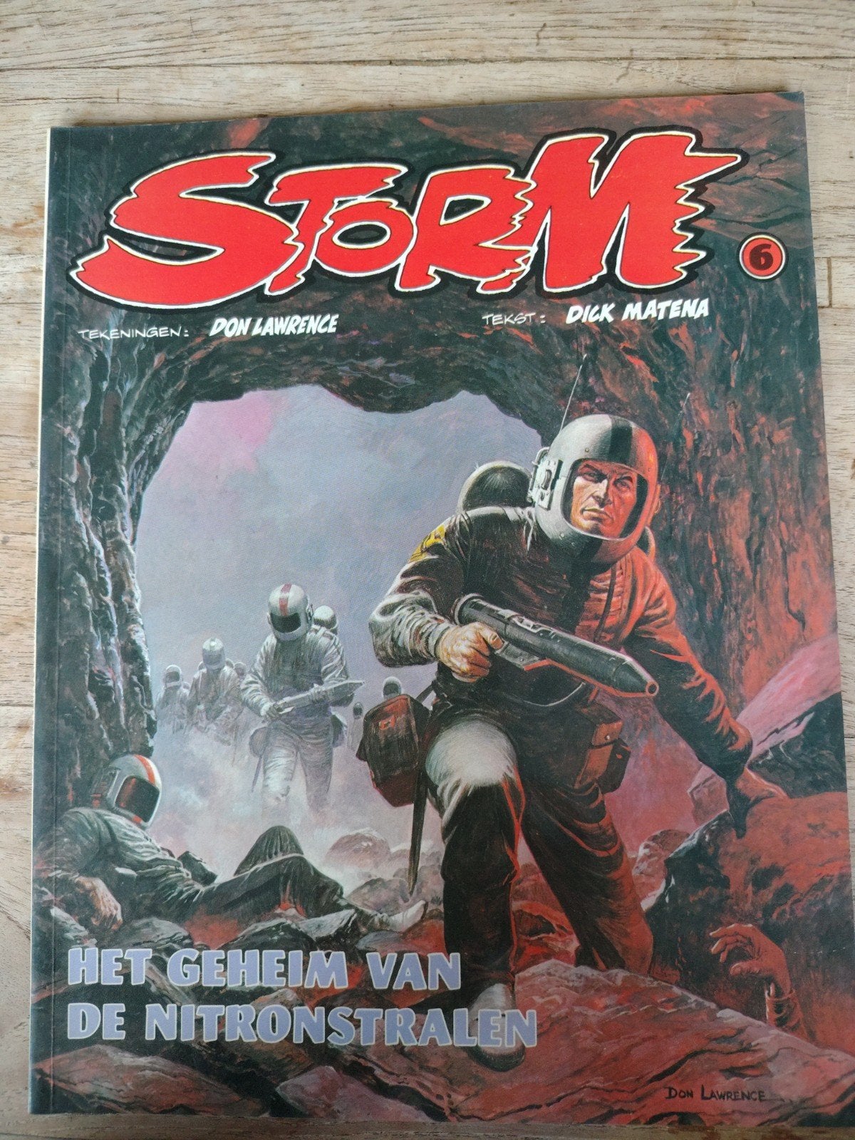Storm 6: Het Geheim van de Nitronstralen - Don Lawrence, Ophalen of Verzenden, Gelezen, Don Lawrence, Dick Matena
