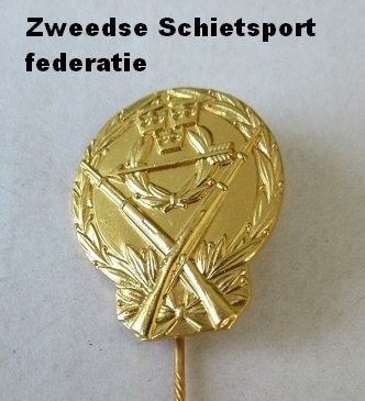 schietsport, draagspeld Zweedse schietsport federatie, nw., Verzamelen, Speldjes, Pins en Buttons, Ophalen of Verzenden, Nieuw