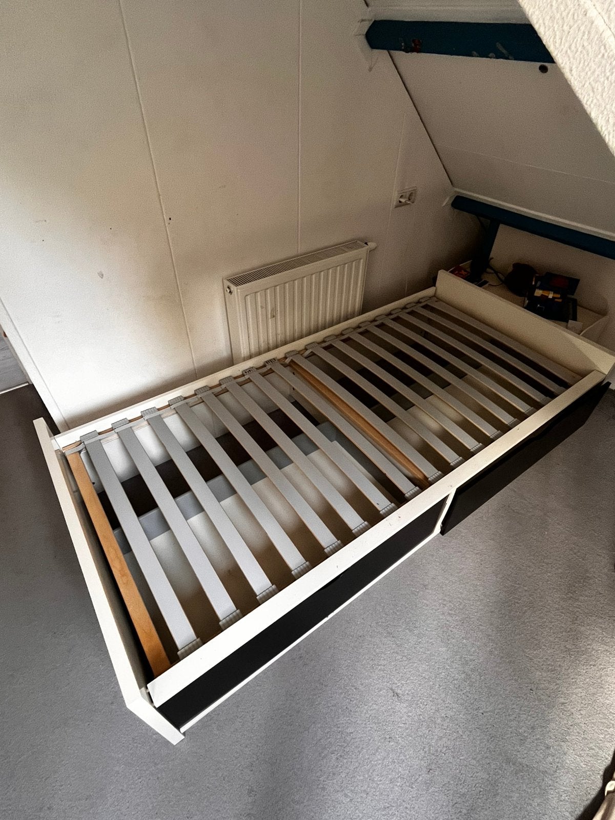 Bed met 2 opberglades 90x200, Ophalen, Gebruikt, 90 cm, Eenpersoons