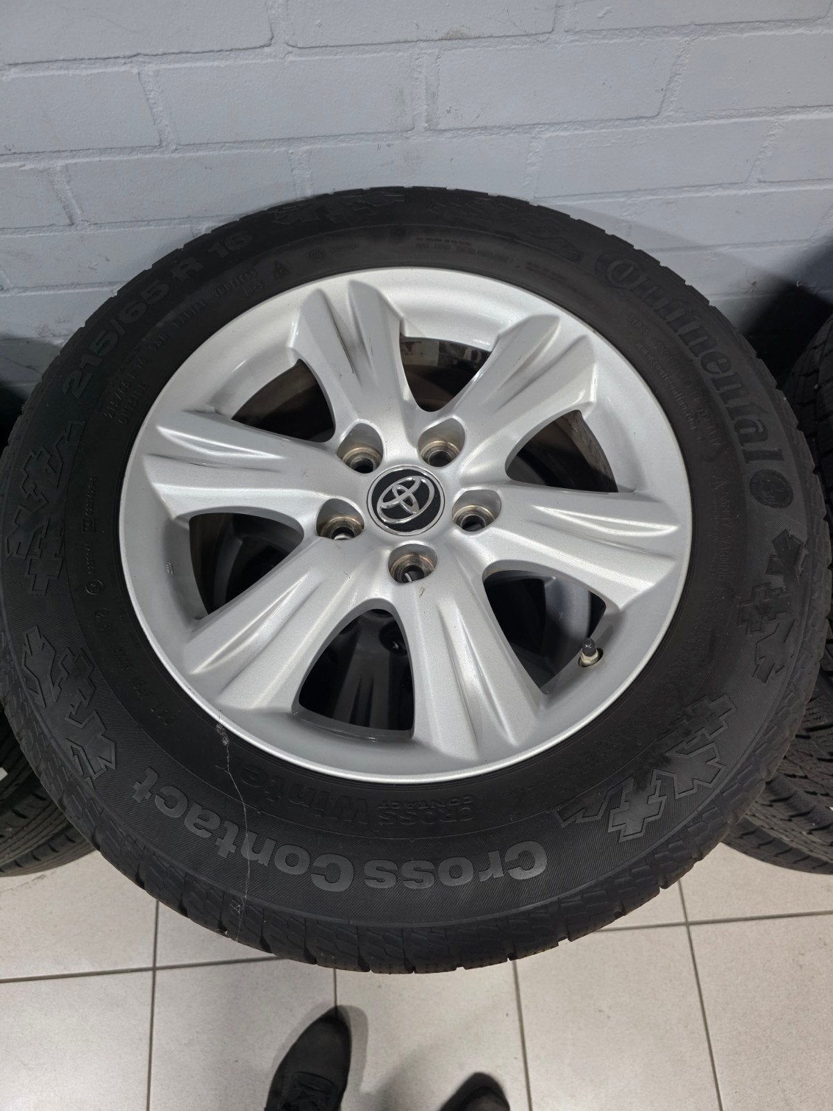 Winterbanden velgen Toyota RAV4 - Continental CrossC, Auto-onderdelen, Ophalen, 16 inch, Banden en Velgen, Winterbanden