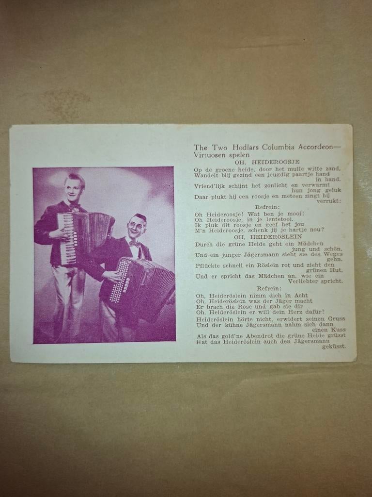 Ansichtkaart The Two Hodlars Columbia Accordeon, Ophalen of Verzenden