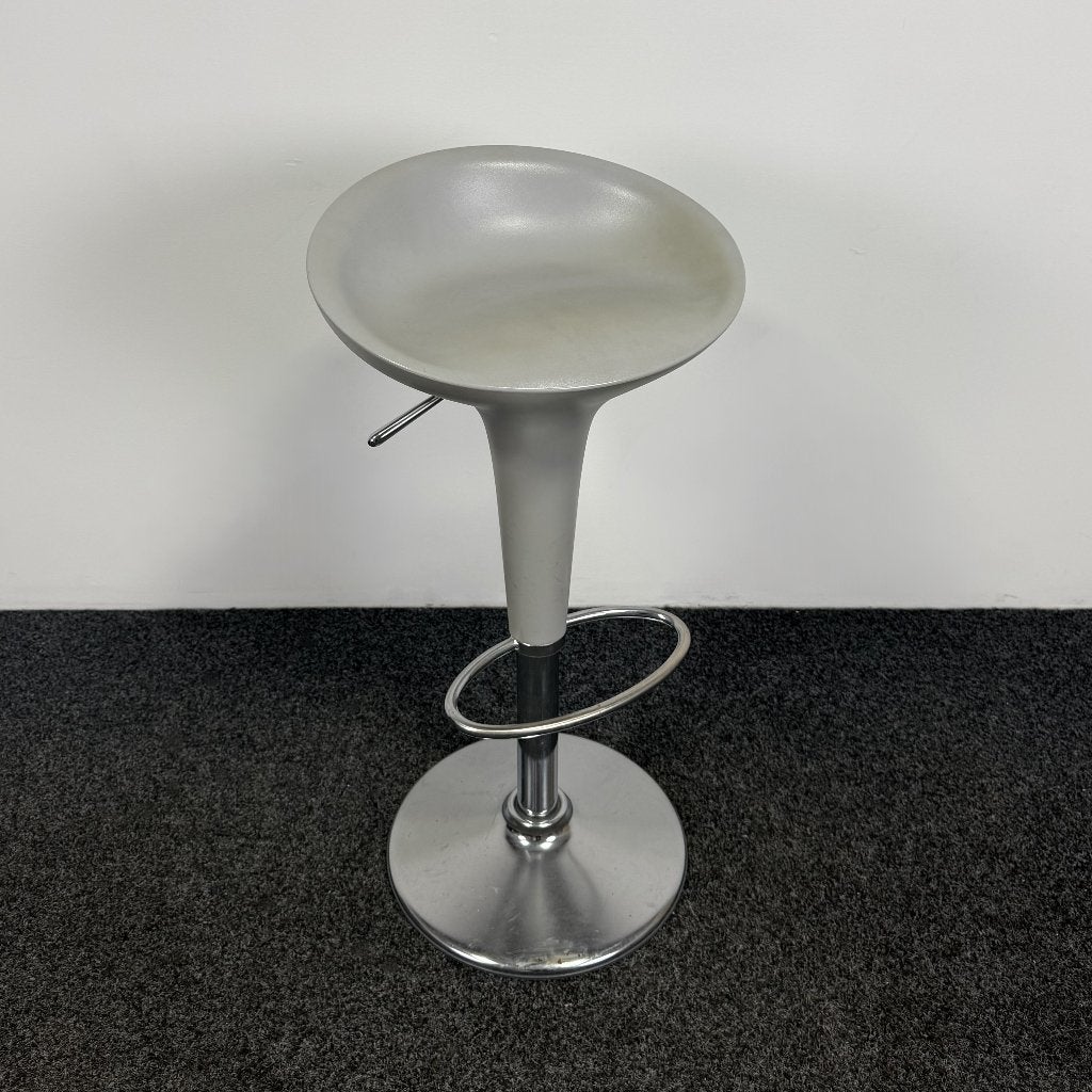 Magis Bombo Barkruk - Grijs 26239, Huis en Inrichting, Ophalen, Gebruikt, 60 tot 90 cm, 1 kruk