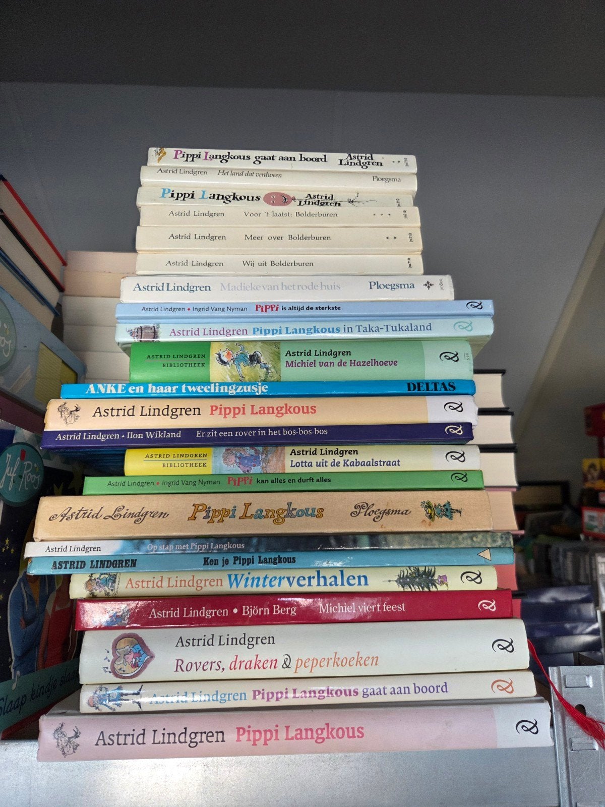 21x boeken - Astrid Lindgren oa Pippi Langkous + Bolderburen, Boeken, Ophalen of Verzenden, Zo goed als nieuw
