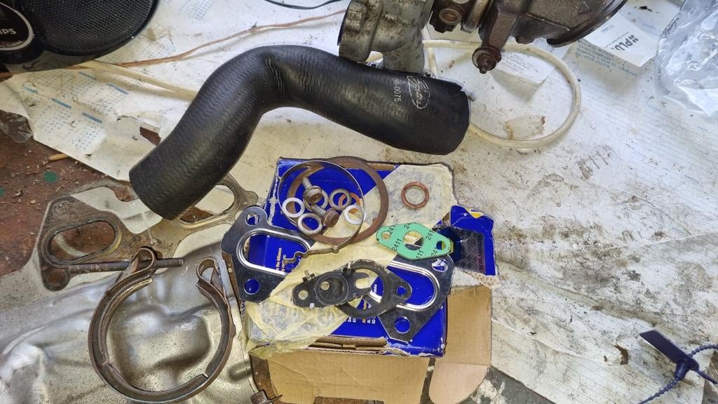 Fiat/lanciaTurbo  voor twin air 77kwmet pakkingen en slang, Ophalen of Verzenden, Gebruikt, Mitsubishi