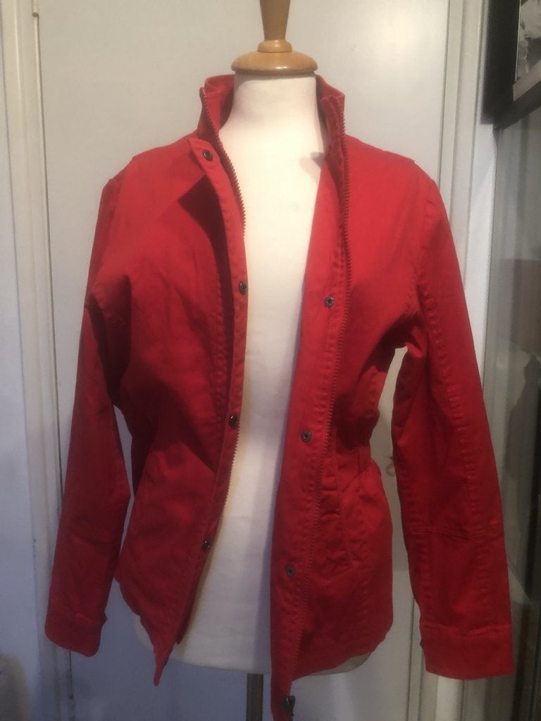 CHARLES VOGELE NIEUW rood jasje met rits maat 42, Kleding | Dames, Charles Vogele, Maat 42/44 (L), Nieuw, Ophalen of Verzenden