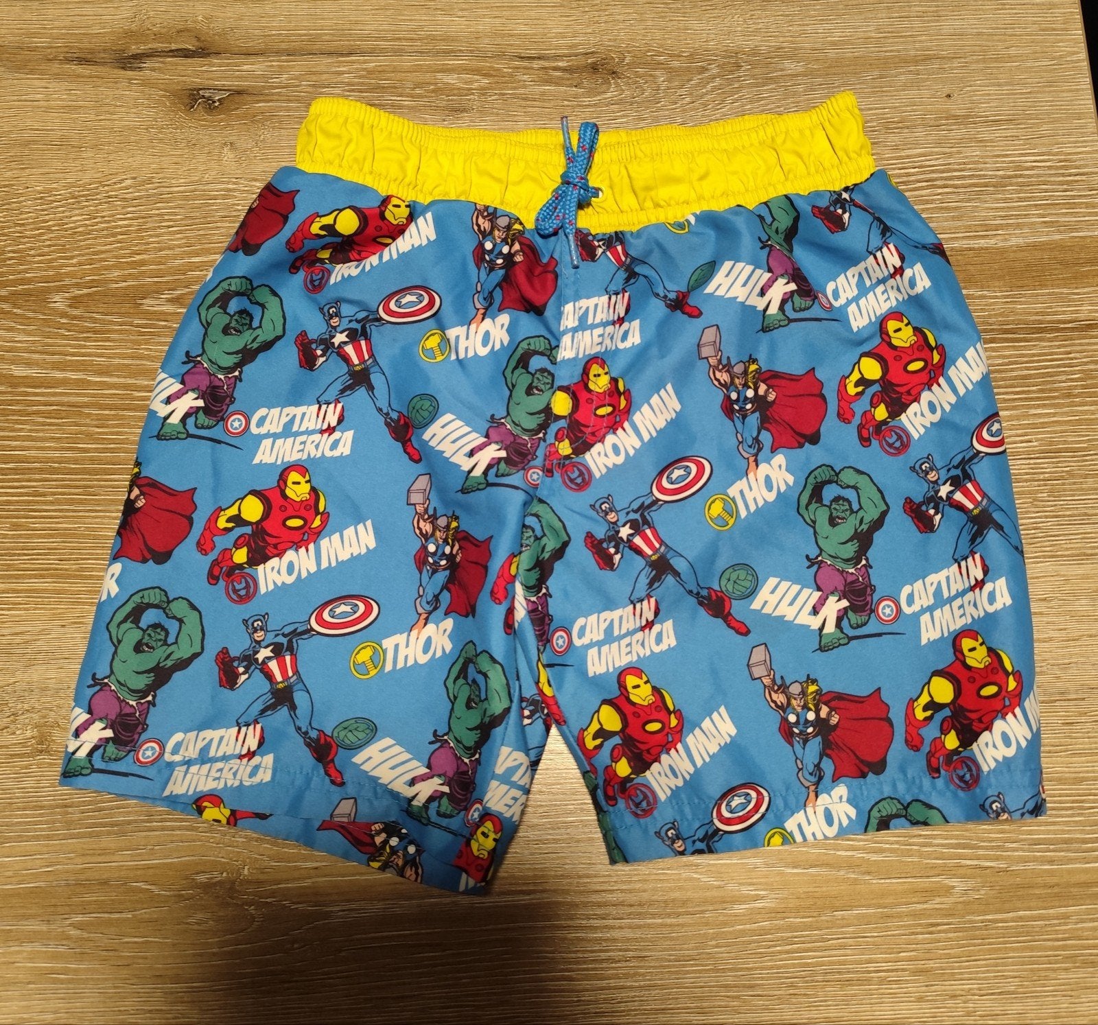 Marvel Avengers zwembroek maat 122cm, Gebruikt, Overige maten, Ophalen of Verzenden, Marvel