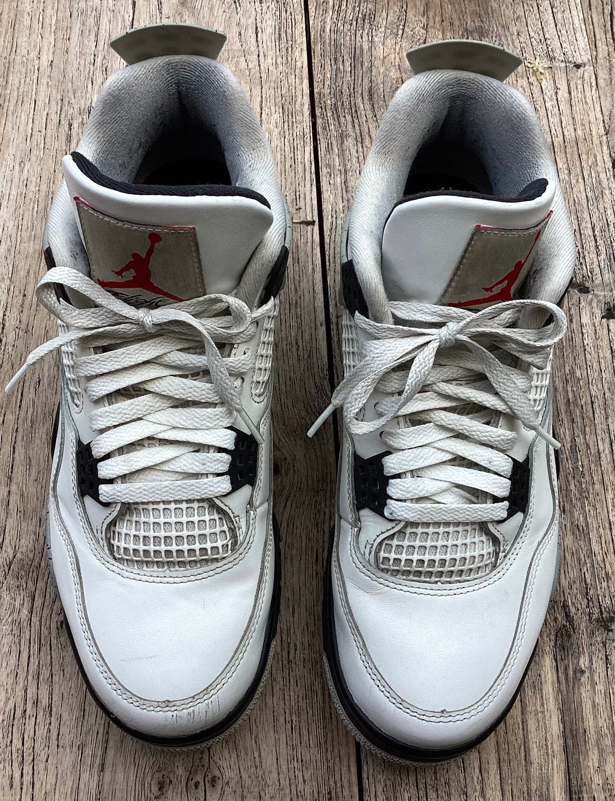 Jordan 4 retro White cement, Wit, Ophalen of Verzenden, Sneakers of Gympen, Gedragen