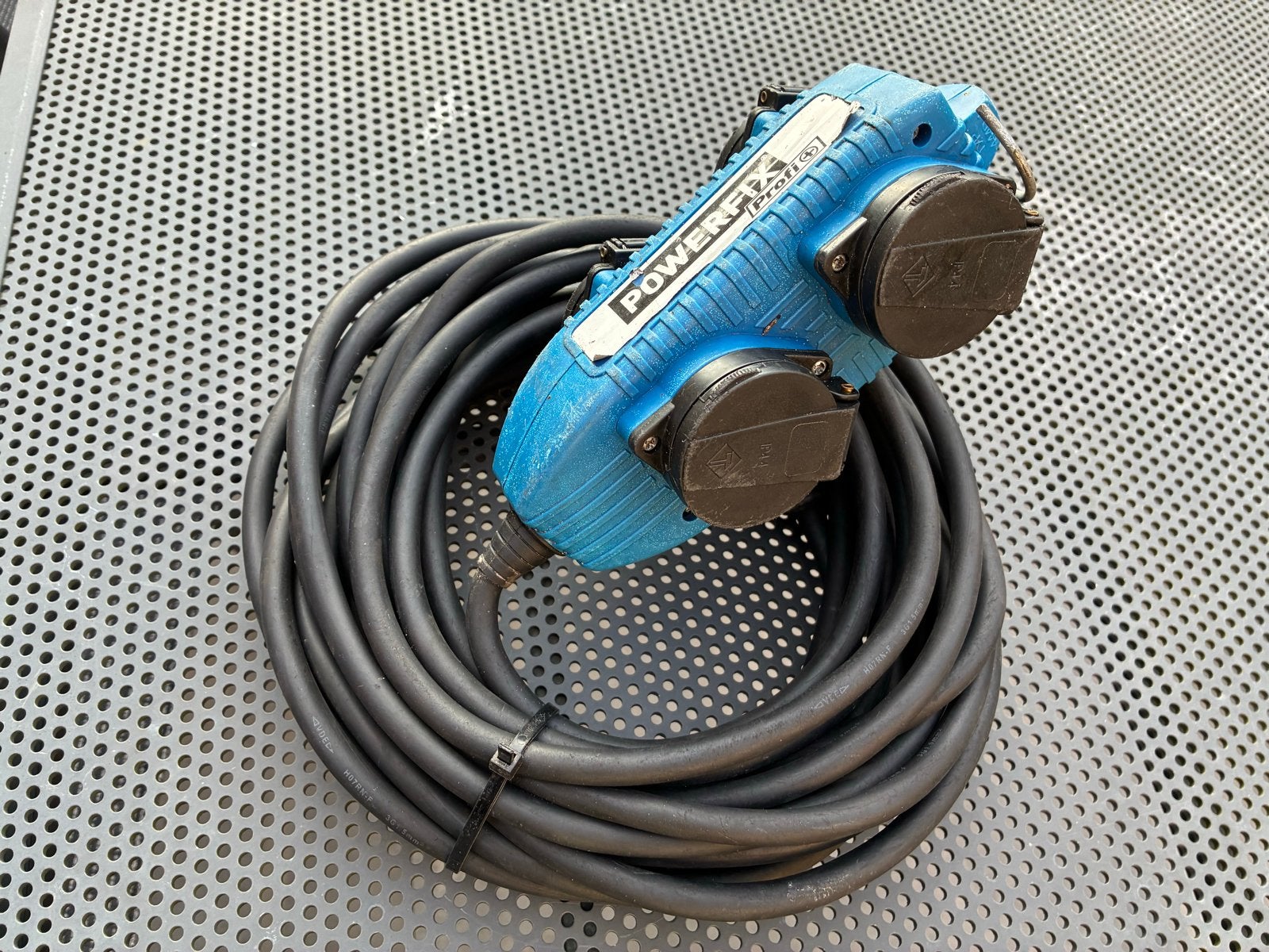 Powerfix 10m verlengkabel met power block 3500W 16A, Ophalen of Verzenden, Zo goed als nieuw, Overige merken, Kabel of Snoer