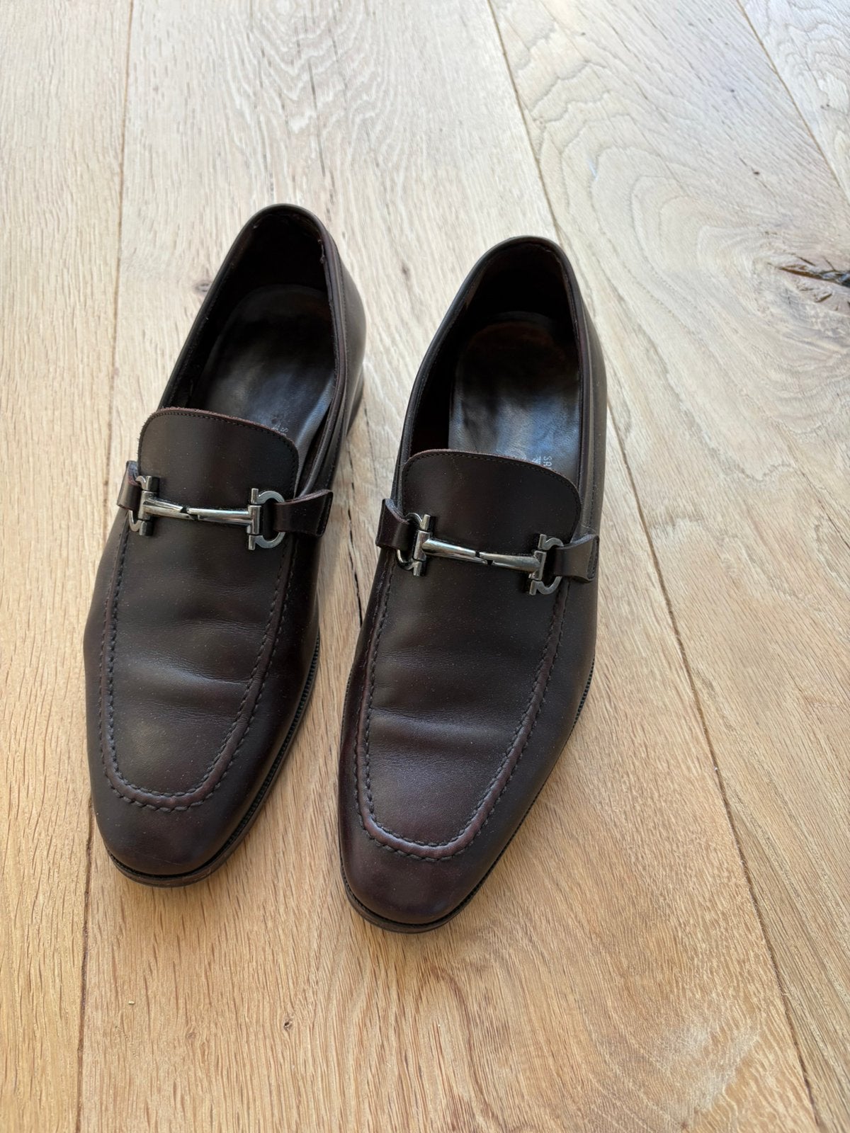 Salvatore Ferragamo loafers, Loafers, Bruin, Ophalen of Verzenden, Zo goed als nieuw