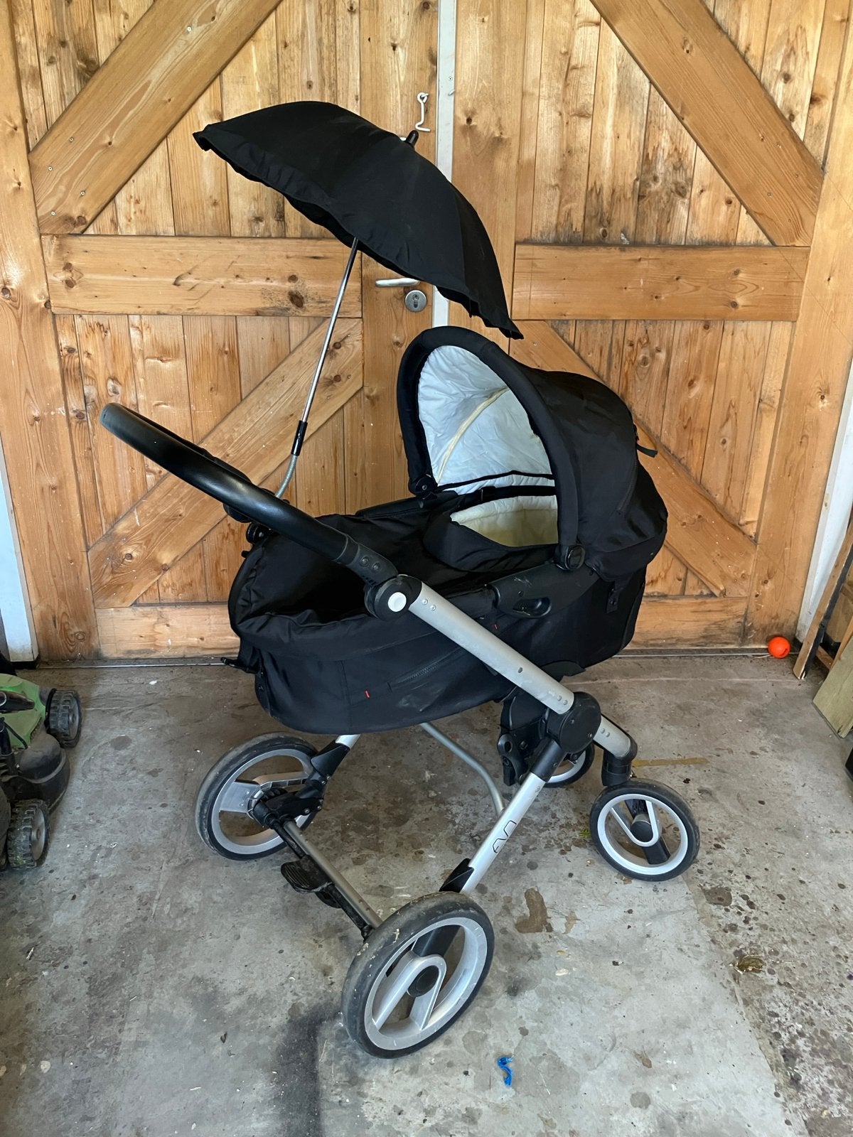 Mutsy Evo kinderwagen set + loopkar, wipper, traphekje, baby, Kinderen en Baby's, Ophalen, Gebruikt, Combiwagen, Met reiswieg
