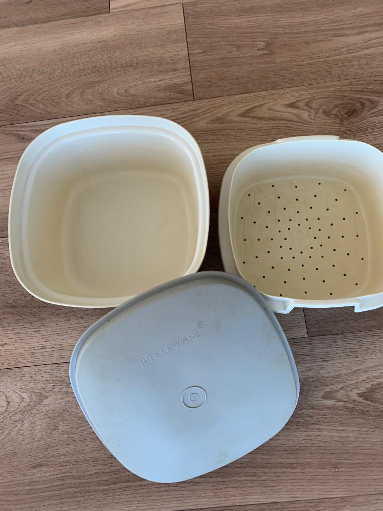 Te koop Tupperware serveerwonder, Ophalen of Verzenden, Gebruikt, Bak of Kom