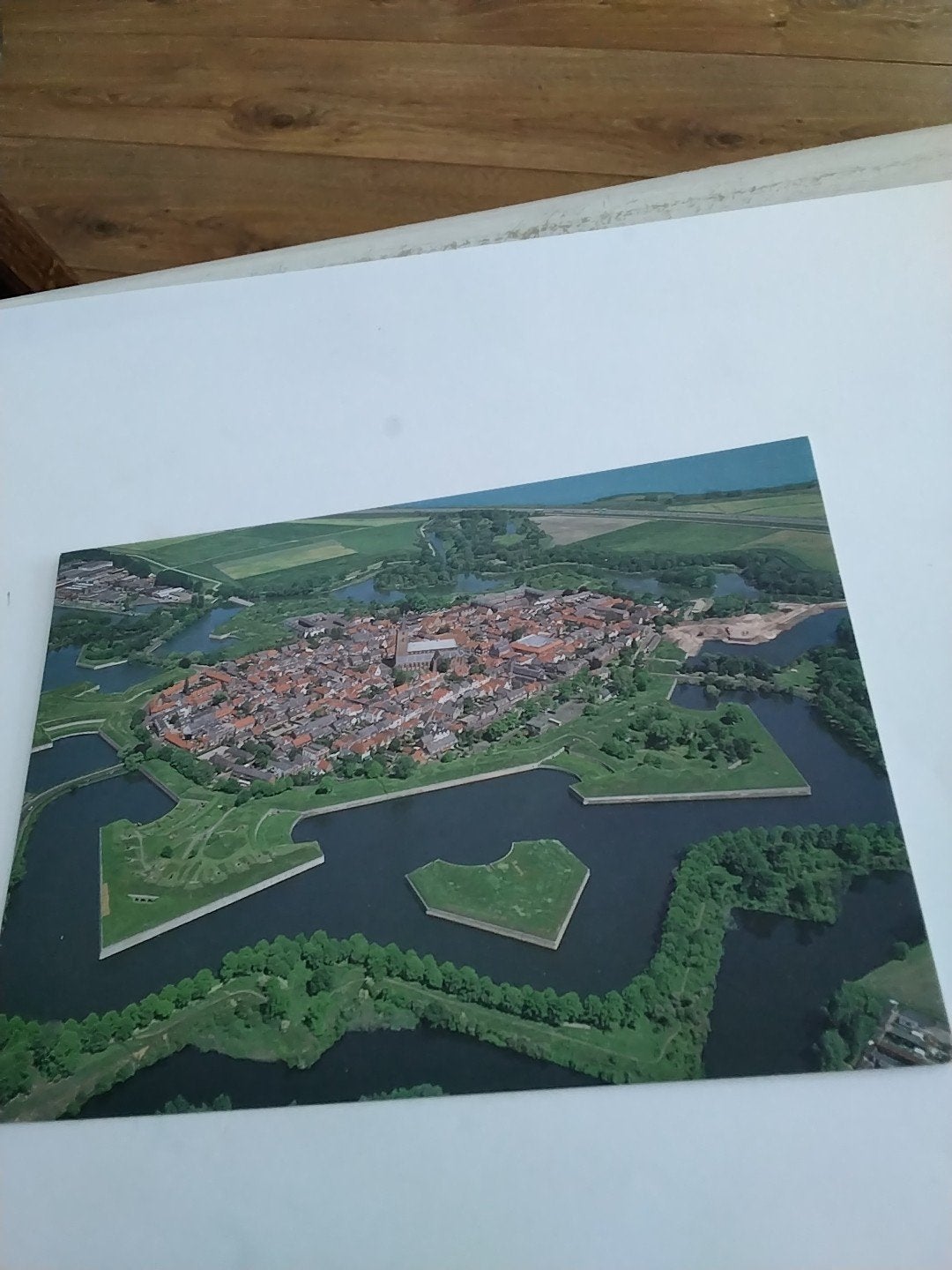 Ansichtkaart Vestingstad Naarden in vogelvlucht, Verzamelen, Ansichtkaarten | Nederland, Ophalen of Verzenden, 1980 tot heden