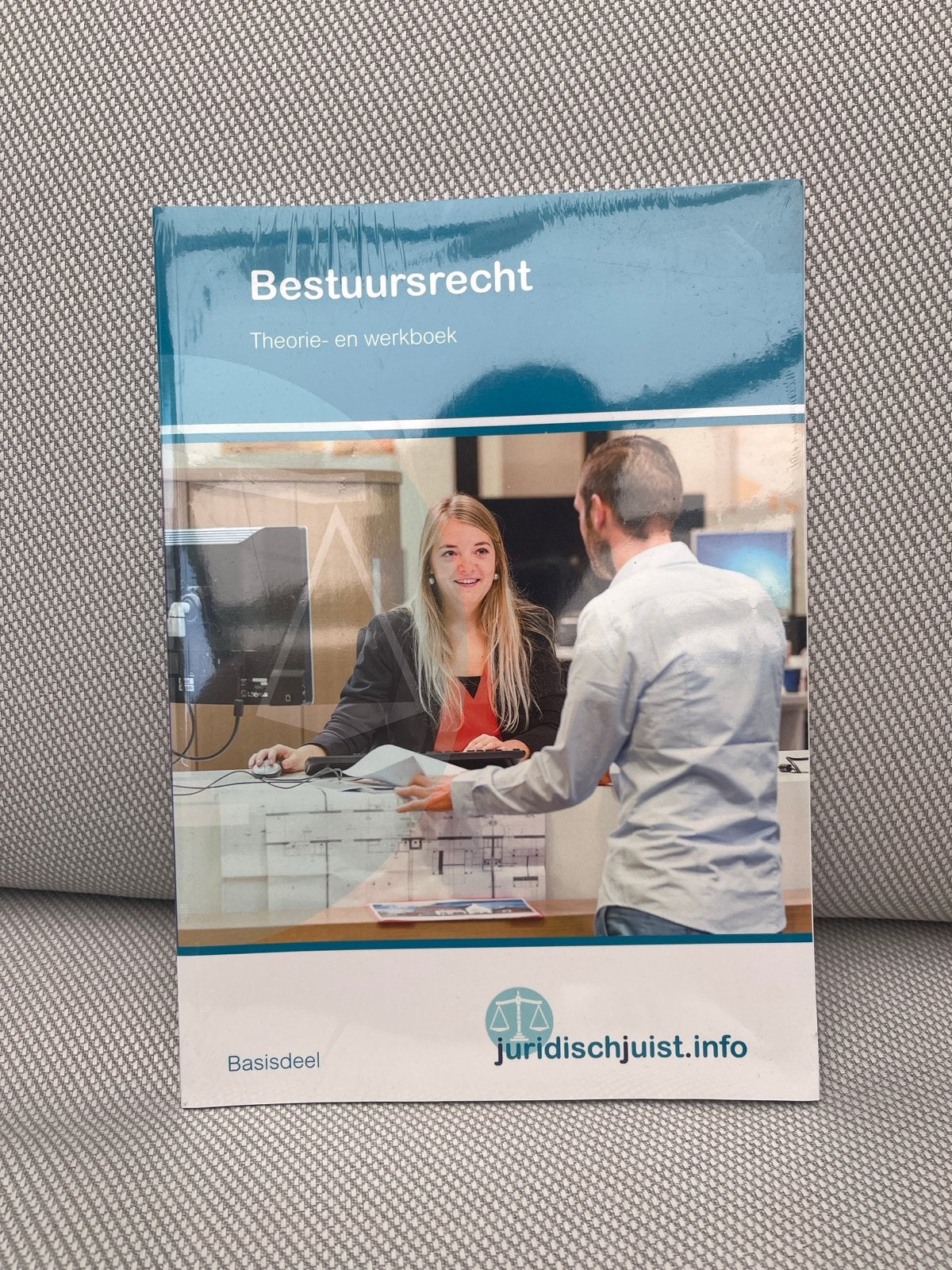 Bestuursrecht Theorie- en werkboek - Nieuw in folie, Ophalen of Verzenden, Nieuw, MBO