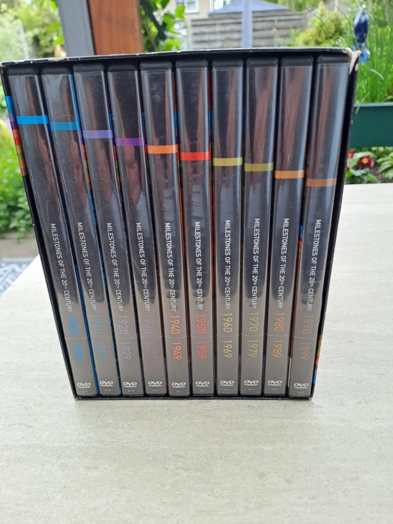 Milistones of the 20th century, Alle leeftijden, Boxset, Ophalen of Verzenden, Zo goed als nieuw