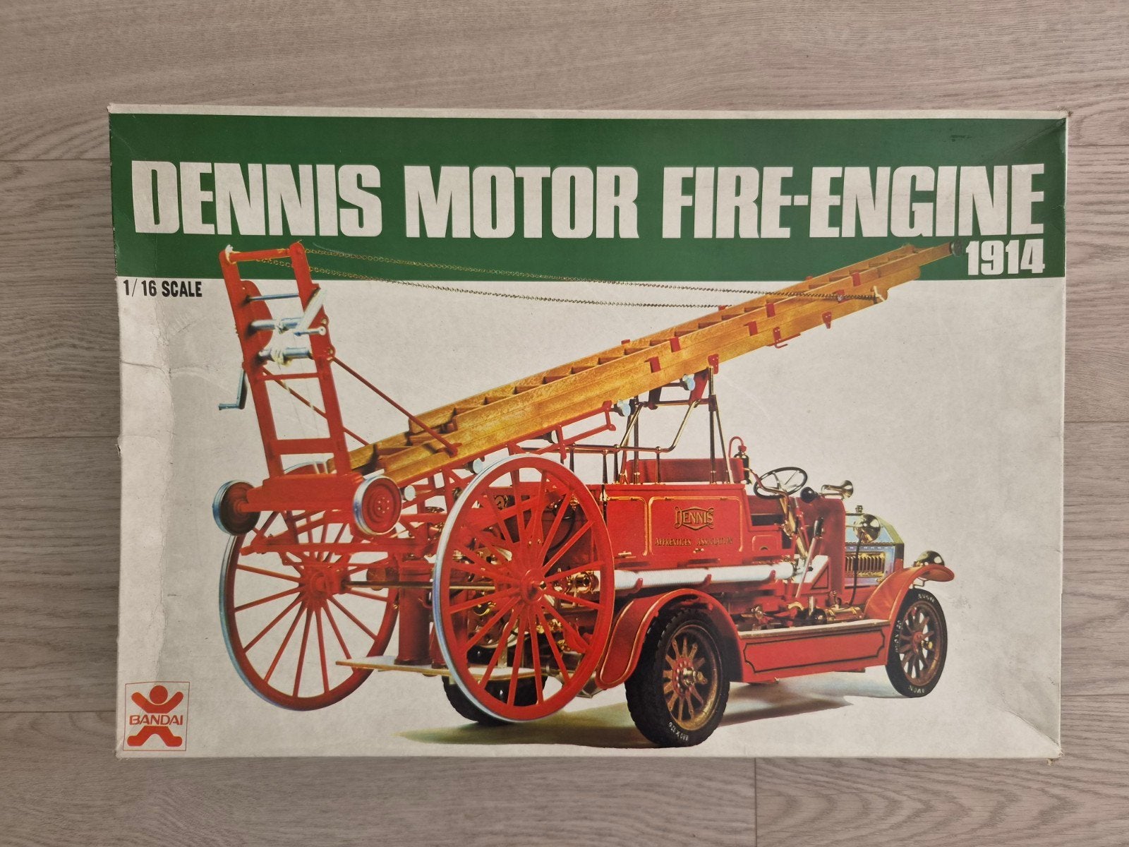 Bandai 8055 Dennis Fire Engine 1914 1:16 is aan begonnen, Overige merken, Gebruikt, Groter dan 1:32, Bandau