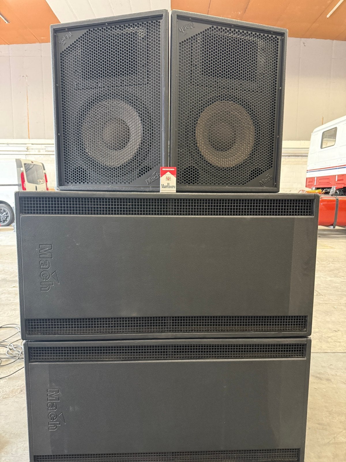 Gezocht Mach M182I, Ophalen, Zo goed als nieuw, Subwoofer, Overige merken