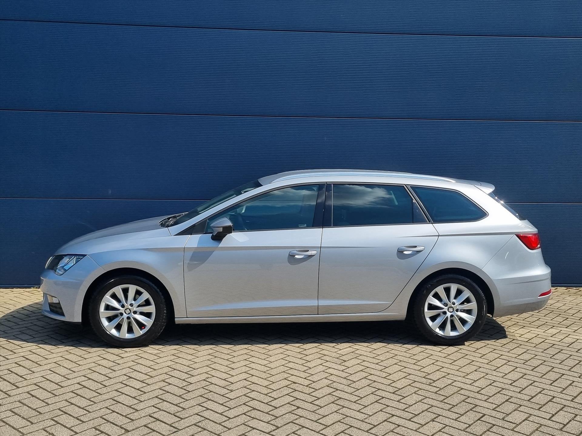 SEAT Leon Sportstourer 1.0 EcoTSI 115PK DSG-7 Automaat Style, Auto's, Stof, Gebruikt, Overige kleuren, Leon
