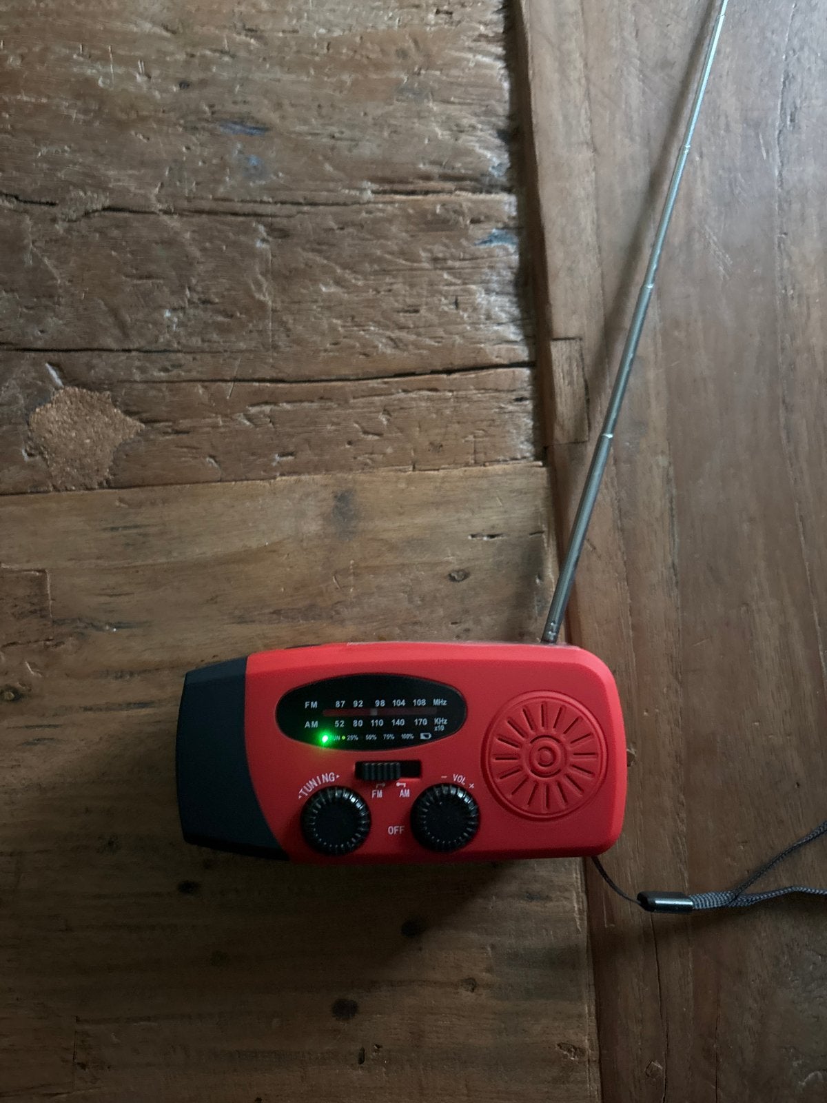 Nieuwe Noodradio met Zaklamp, Zonne-energie en Dynamo, Ophalen, Nieuw, Radio