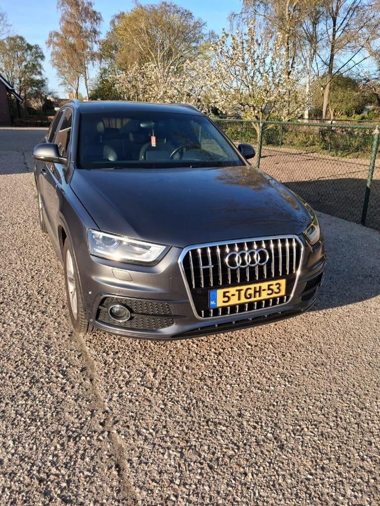 audi Q3, Euro 5, Zwart, 4 cilinders, 2000 kg