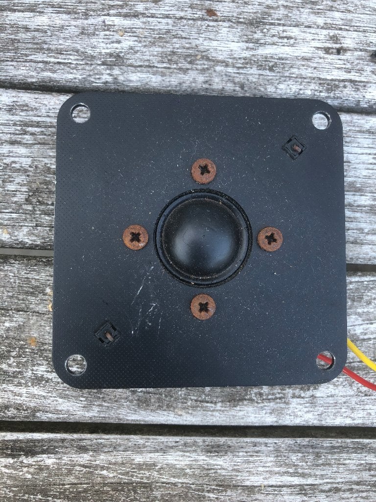 Te Koop: E1n (!) Hecomp KC25 tweeter., Ophalen of Verzenden, Minder dan 60 watt, Overige typen, Overige merken