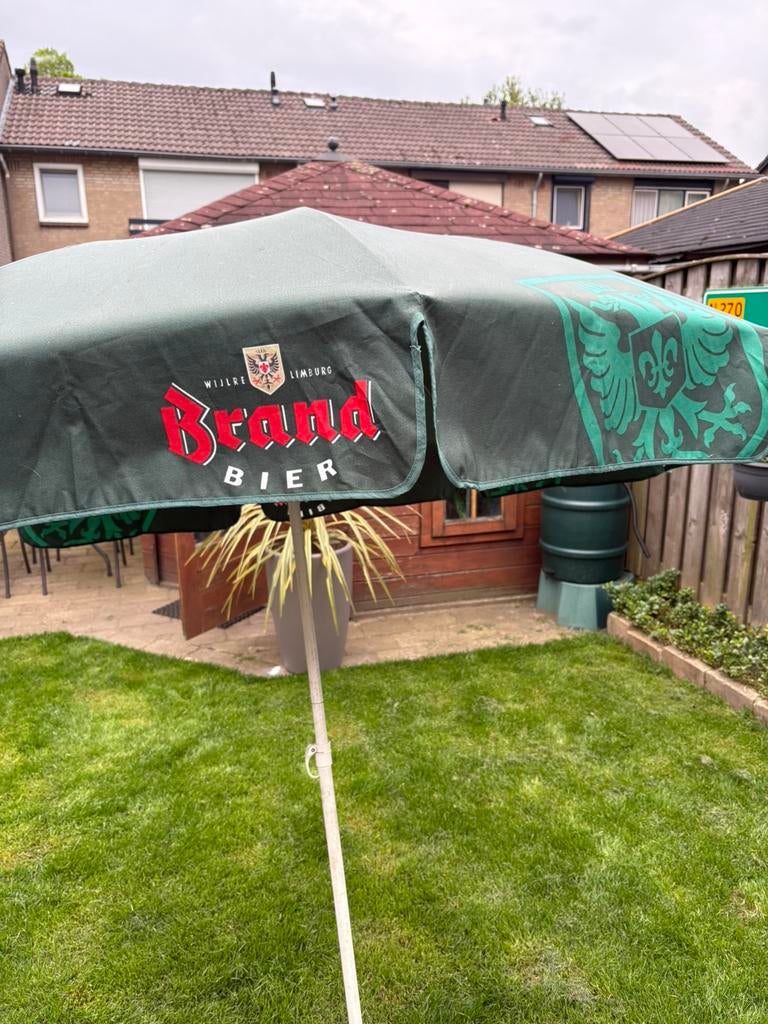 Brand bier parasol, Verzamelen, Biermerken, Ophalen, Zo goed als nieuw, Brand