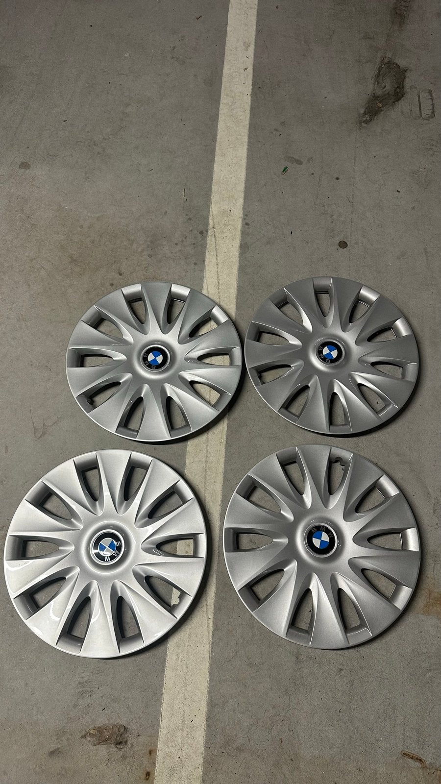 17 inch BMW wieldoppen - Set van 4, Auto diversen, Ophalen, Gebruikt