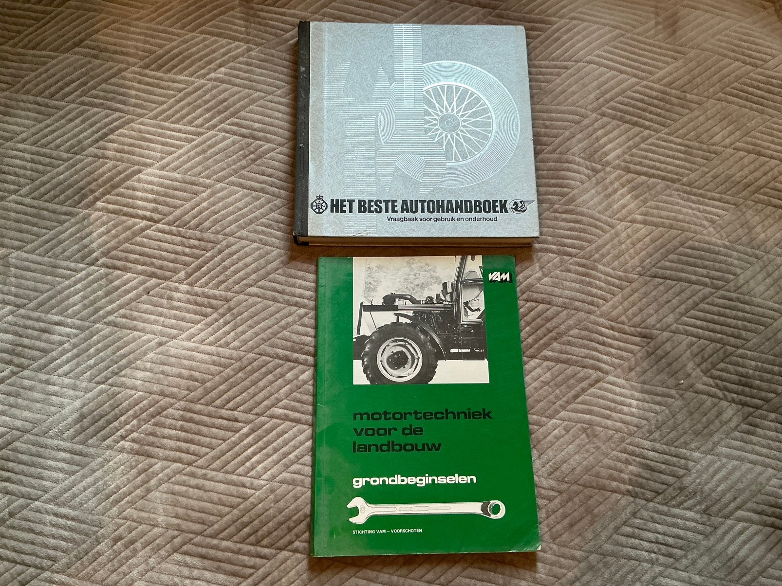 Autohandboek/motortechniek. OPHALEN. ——————, Ophalen