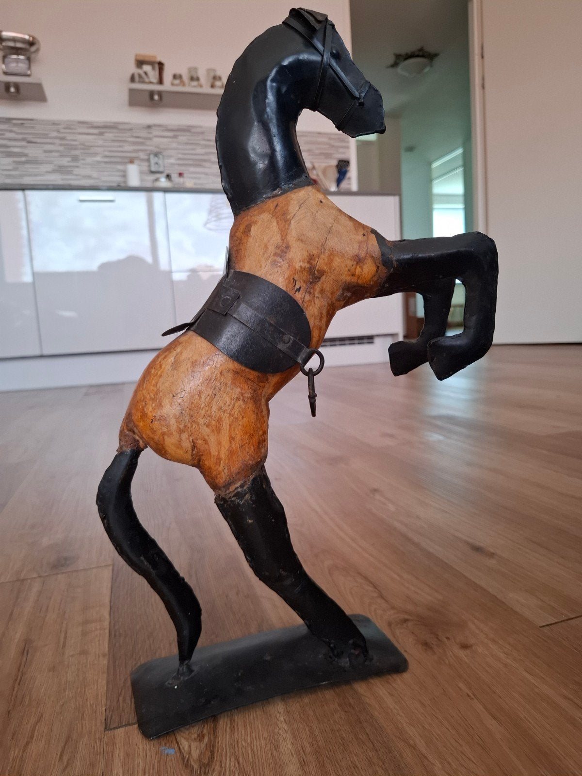 Vintage stijgerend paard van hout en metaal, Ophalen of Verzenden