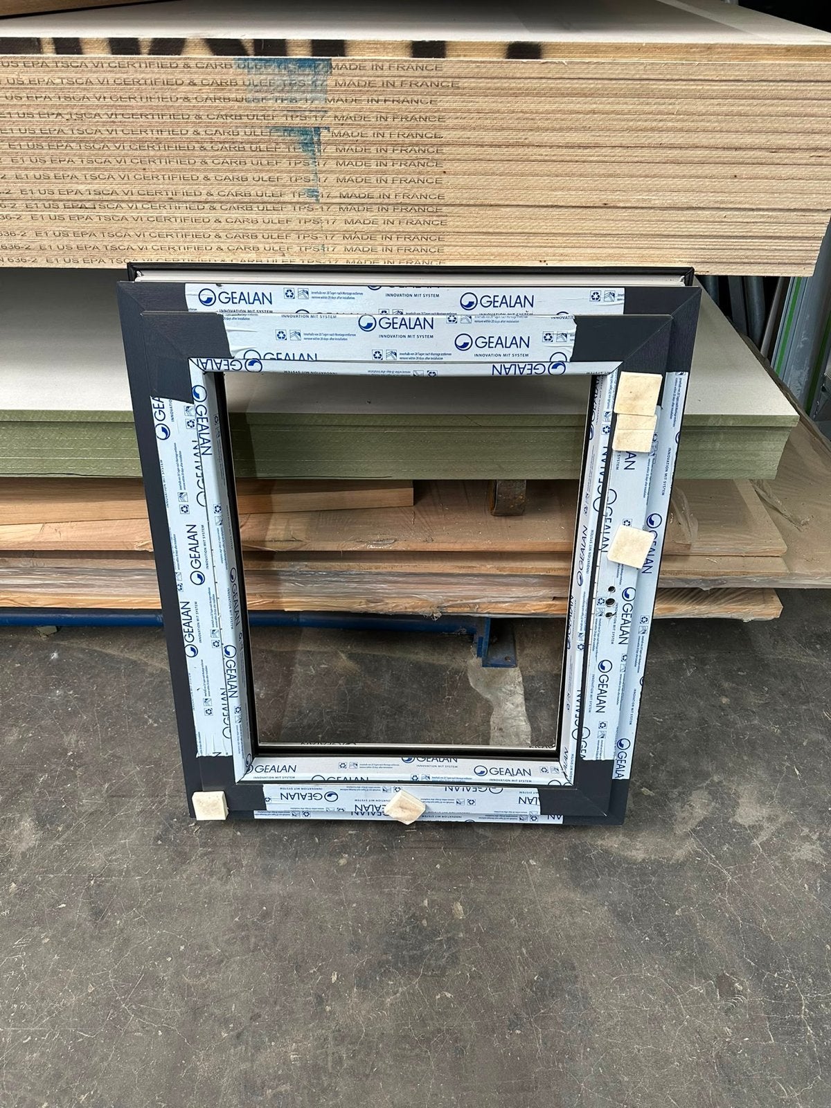 2 kunststof kozijnen antraciet buiten, wit binnen (excl. gla, Ophalen, Gevelraam of Ruit, 80 tot 120 cm, Nieuw