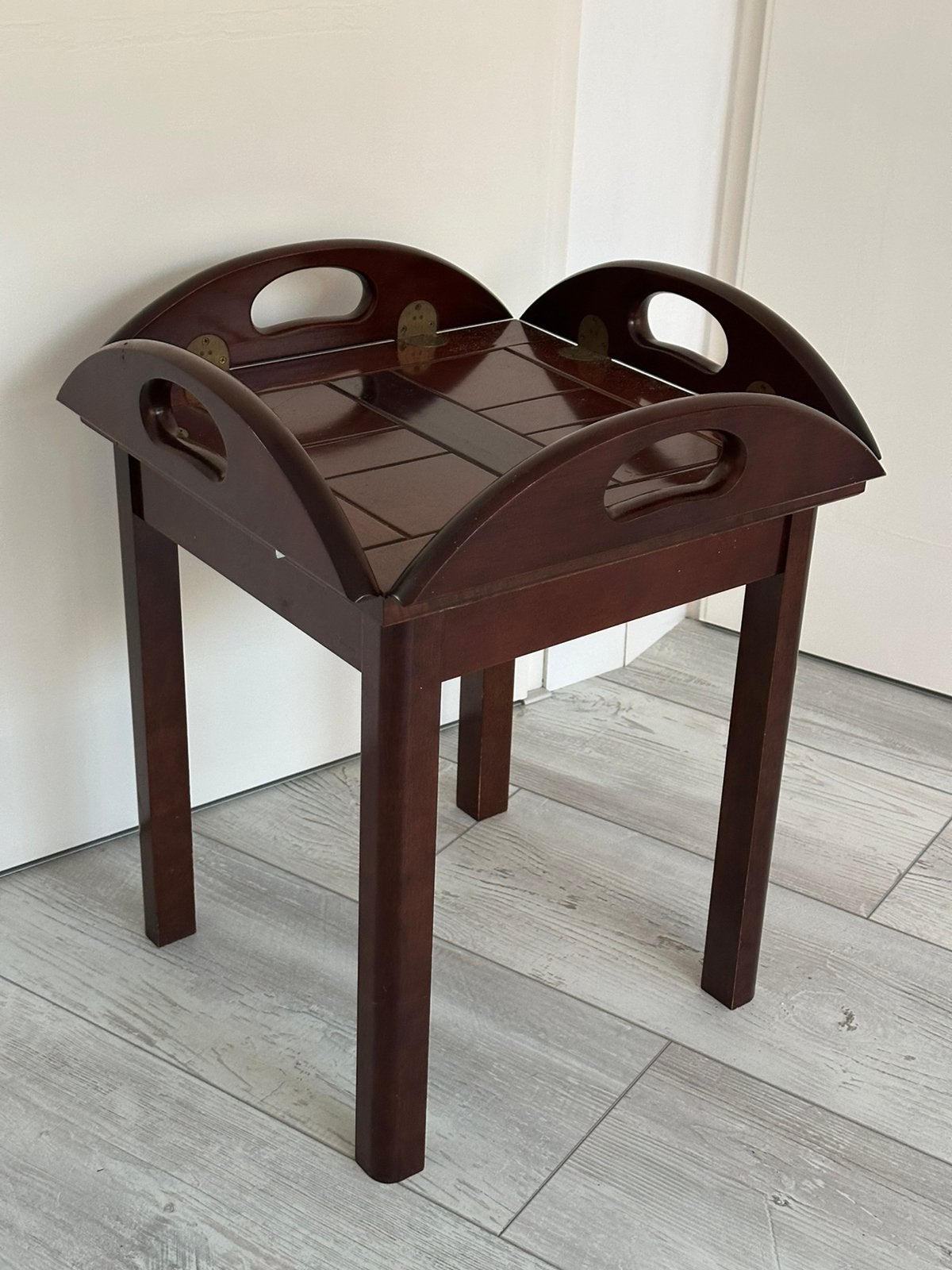 Butler's Tray tafel van The Bombay Company, Ophalen of Verzenden, Zo goed als nieuw, 75 cm of meer, 60 cm of meer