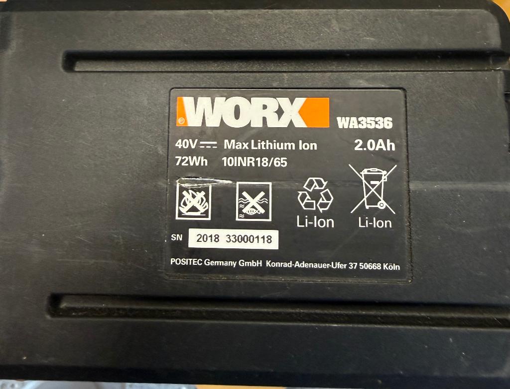 Worx accu WA3536, Ophalen of Verzenden, Gebruikt, Accu-grasmaaier