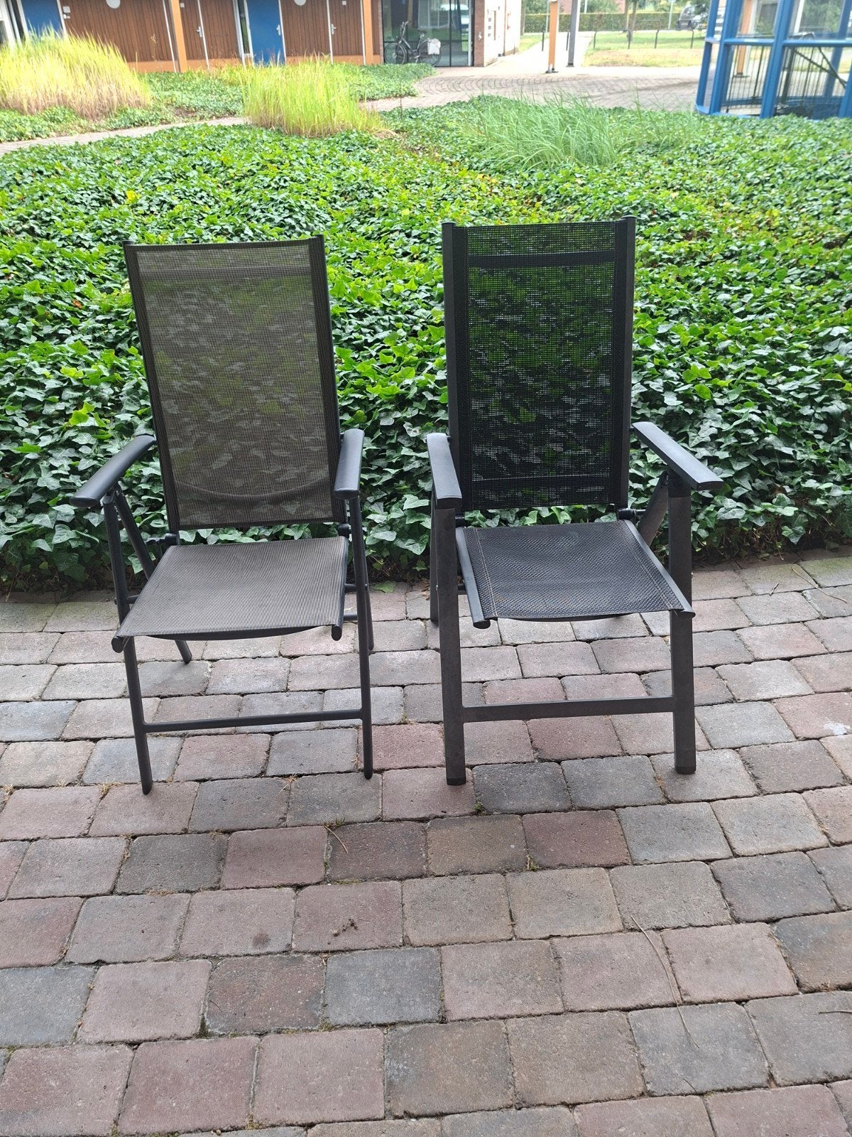 Gebruikte tuinstoelen met nieuwe tuinstoelkussens, Tuin en Terras, Tuinmeubel-accessoires, Ophalen, Gebruikt