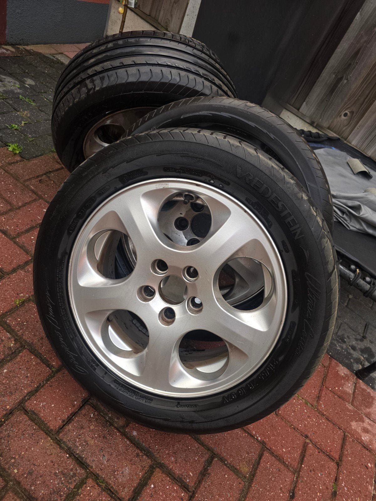 Volvo 16 inch velgen met Vredestein Ultrac zomerbanden, Auto-onderdelen, Ophalen