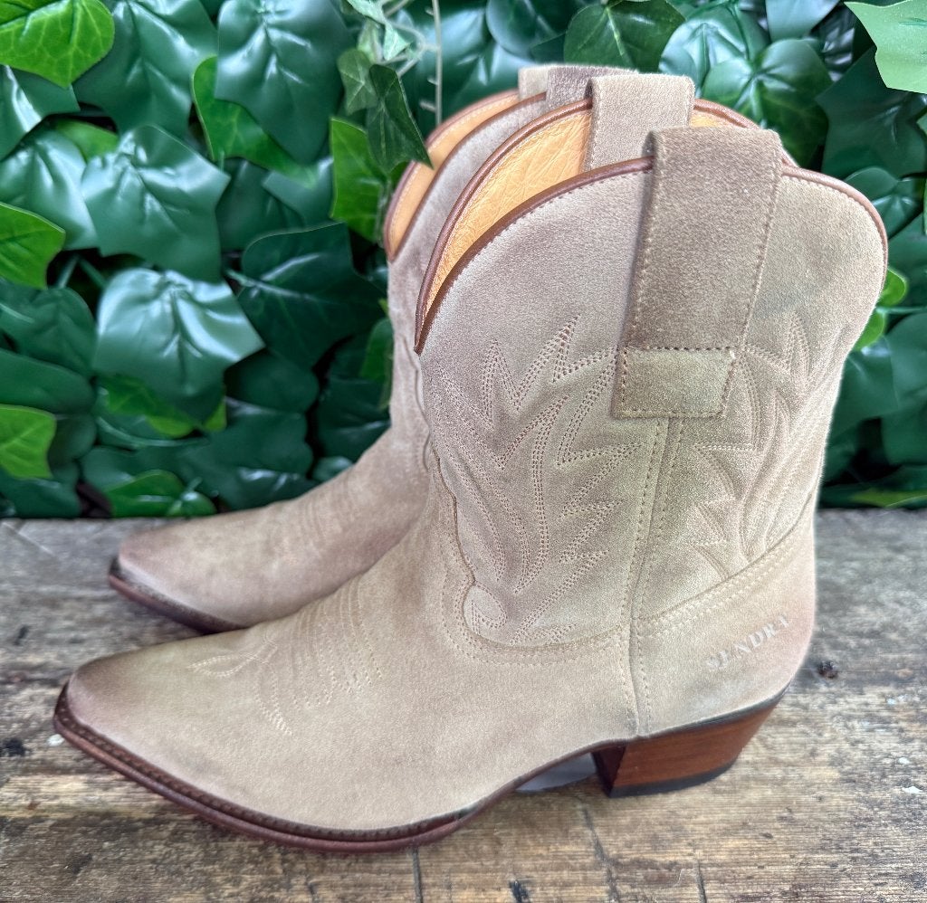 gewoon Nieuwe laarzen van Sendra maat 39, Kleding | Dames, Sendra, Bruin, Lage of Enkellaarzen, Nieuw